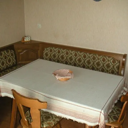 Ferienwohnung Leonie * ザンクト・カンツィアン