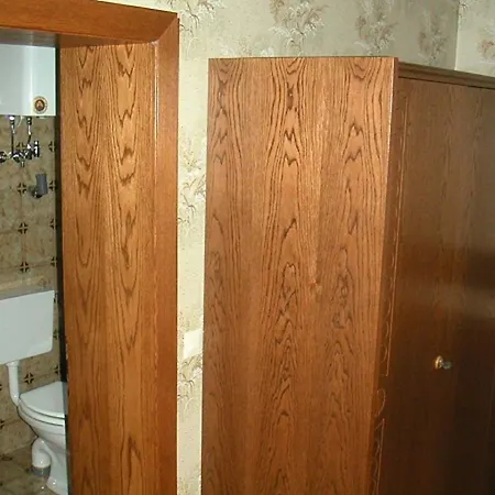 Ferienwohnung Leonie アパート